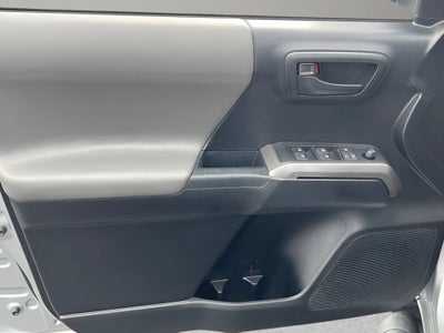 2022 Toyota Tacoma 2WD SR5
