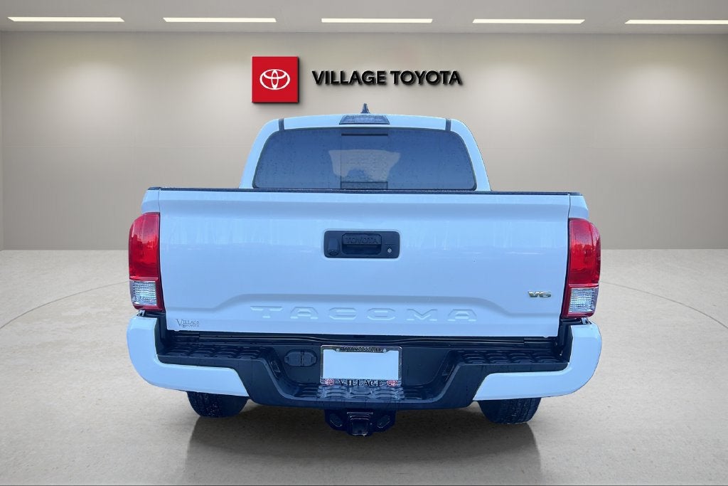 2022 Toyota Tacoma 2WD SR5