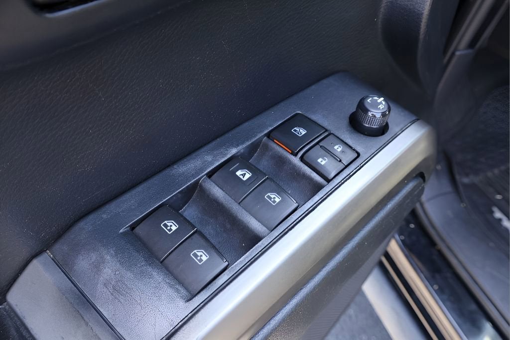 2020 Toyota Tacoma 2WD SR5