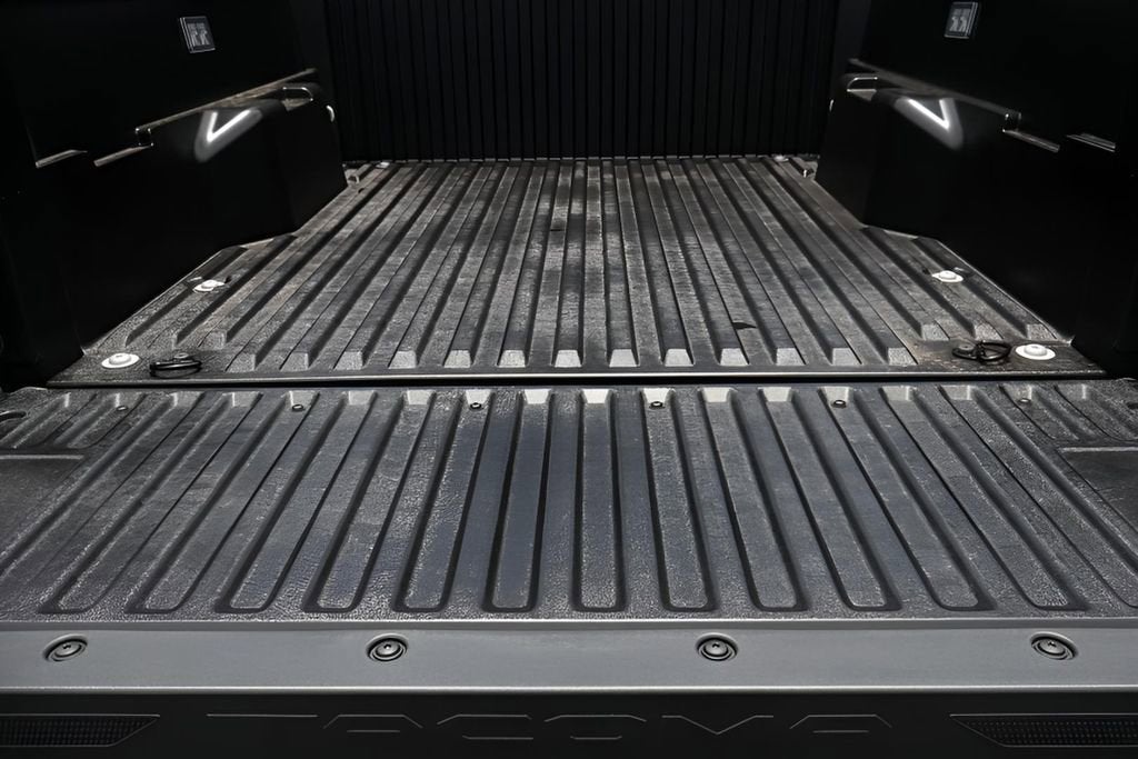 2025 Toyota Tacoma 2WD SR5