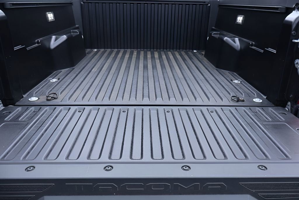 2025 Toyota Tacoma 2WD SR5