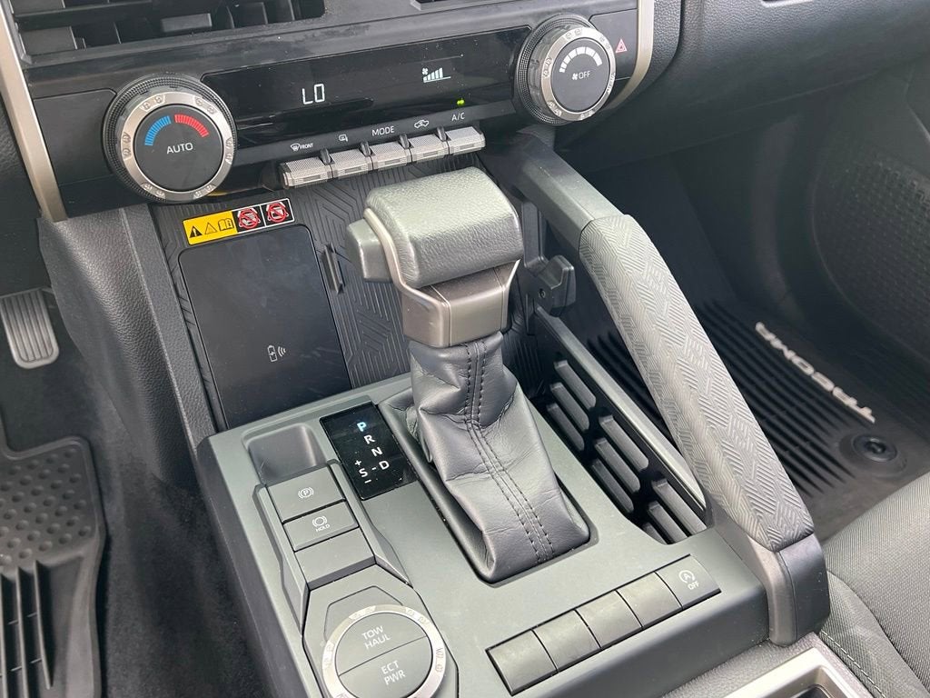 2025 Toyota Tacoma 2WD SR5