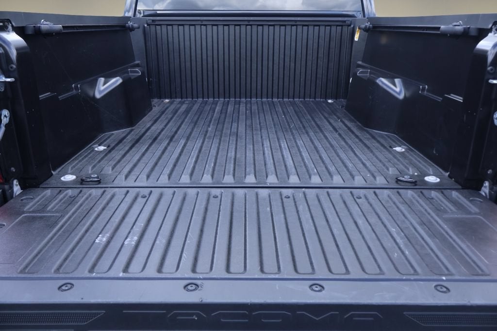 2024 Toyota Tacoma 4WD SR5