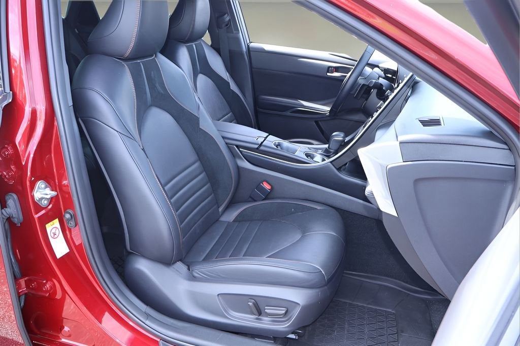 2019 Toyota Avalon Hybrid Limited