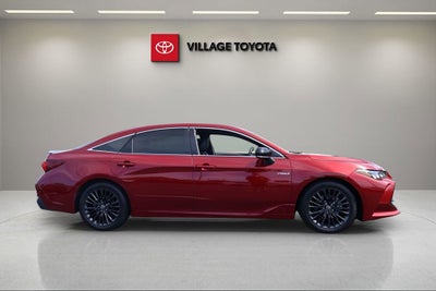 2019 Toyota Avalon Hybrid Limited
