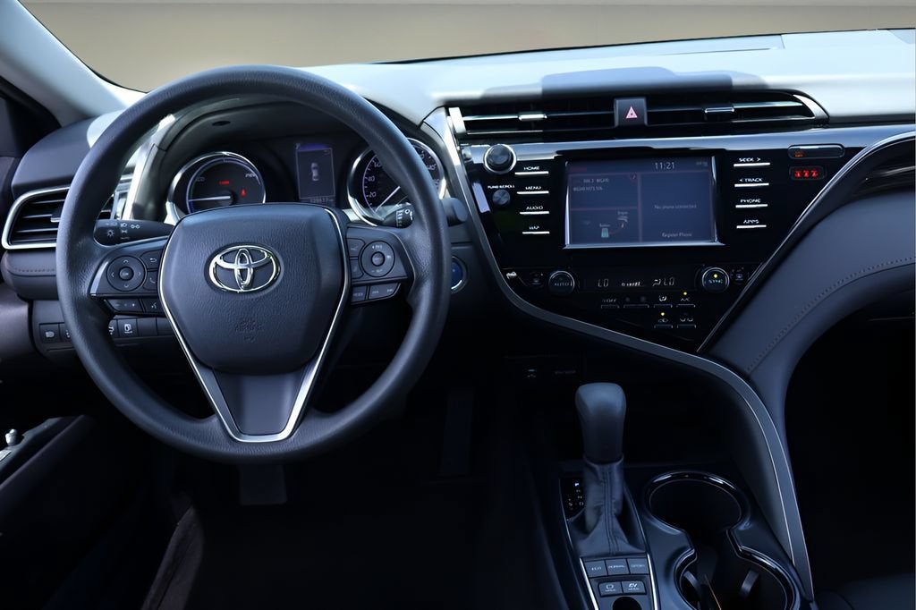 2019 Toyota Camry Hybrid LE