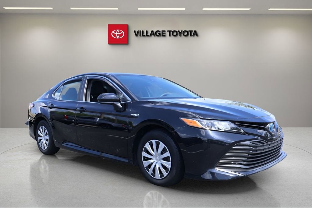 2019 Toyota Camry Hybrid LE