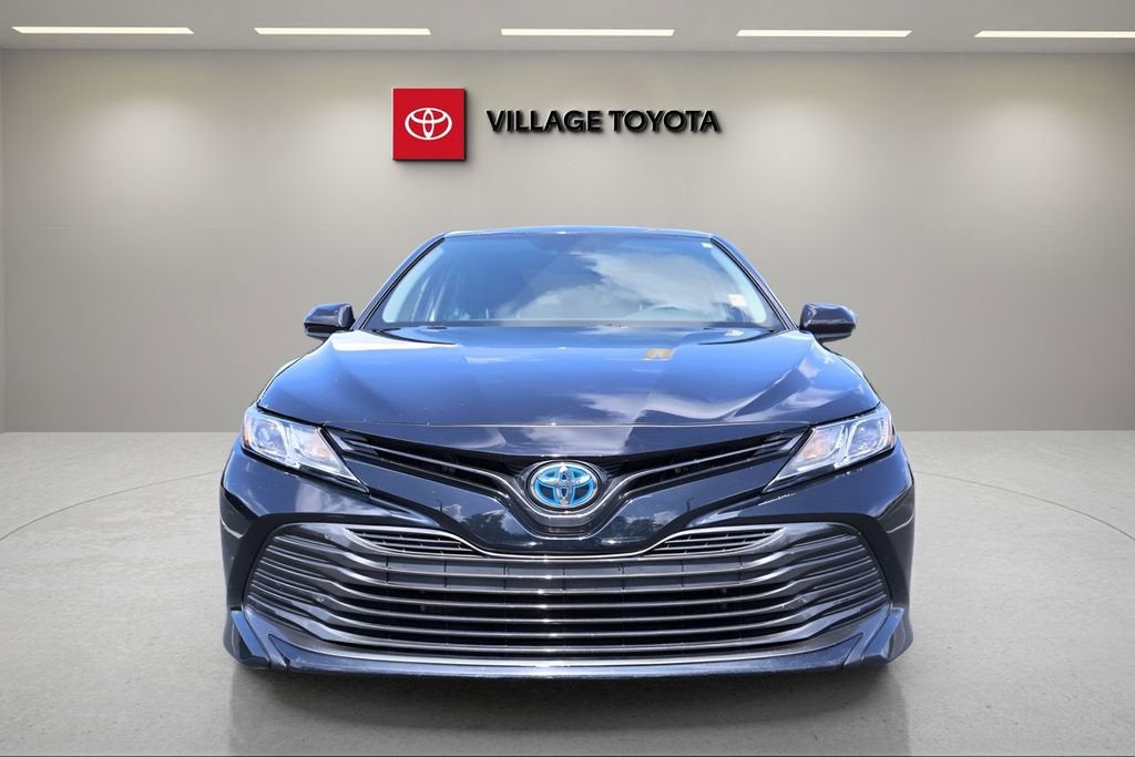 2019 Toyota Camry Hybrid LE