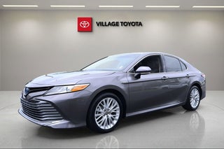 2020 Toyota Camry Hybrid XLE