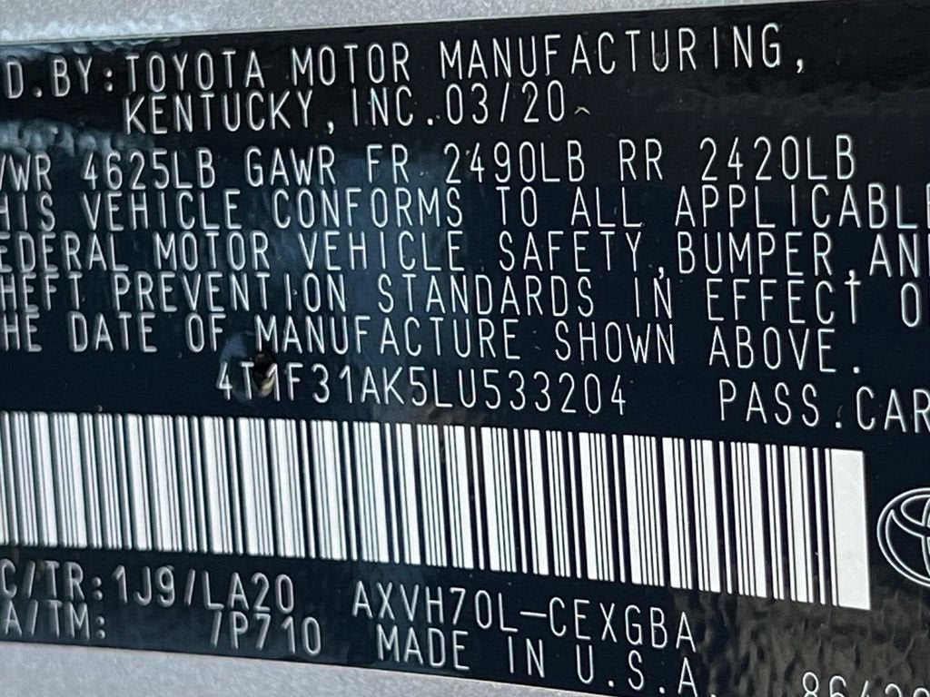2020 Toyota Camry Hybrid XLE