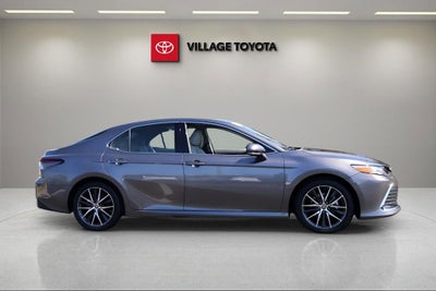 2024 Toyota Camry Hybrid XLE