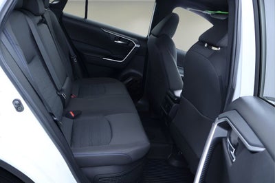 2023 Toyota RAV4 Hybrid SE