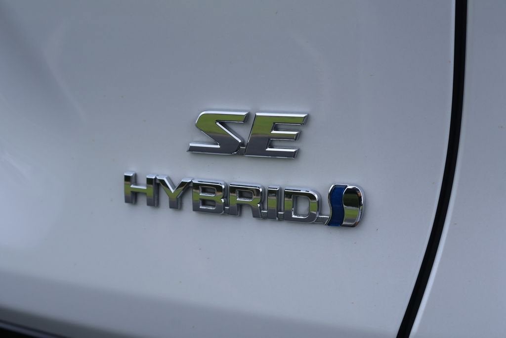 2023 Toyota RAV4 Hybrid SE