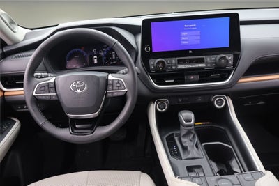 2026 Toyota Grand Highlander LE