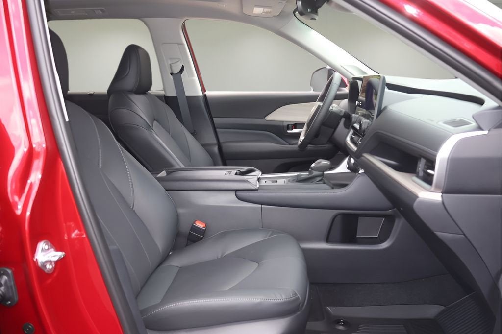 2026 Toyota Grand Highlander Hybrid LE