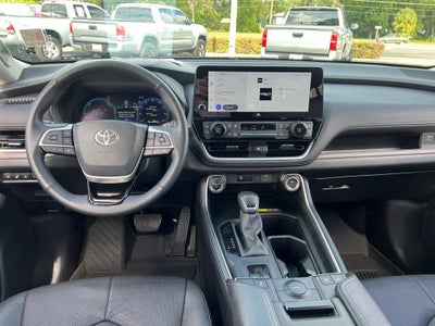 2025 Toyota Grand Highlander Hybrid XLE