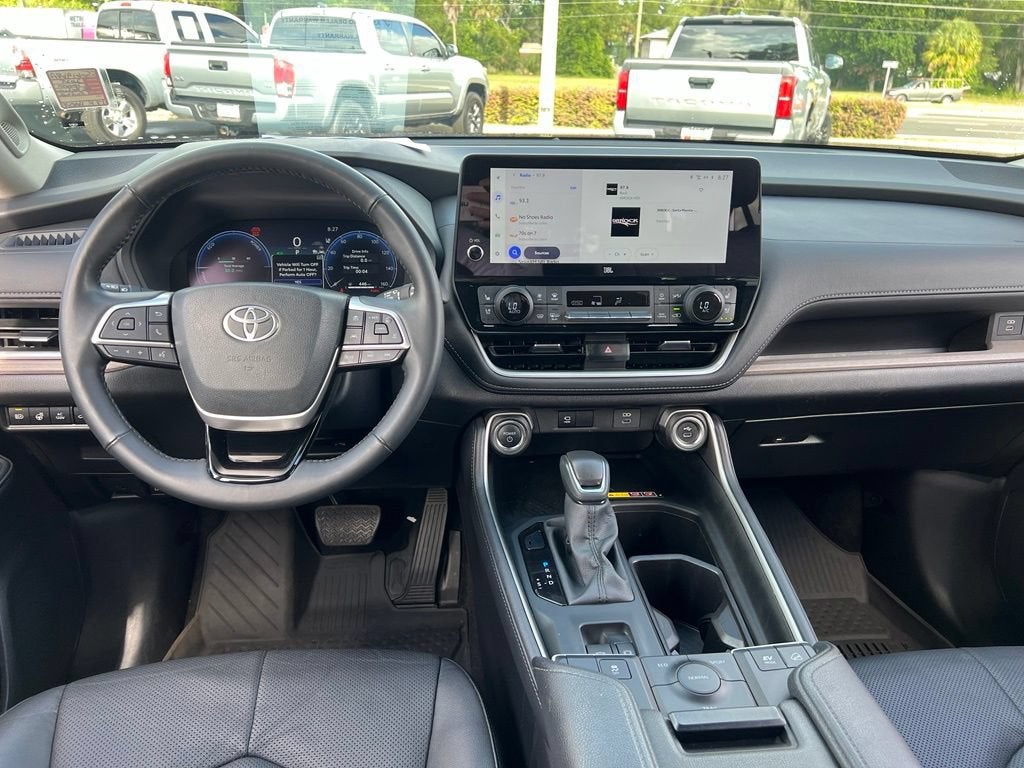 2025 Toyota Grand Highlander Hybrid XLE
