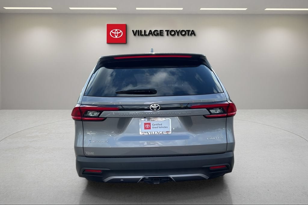 2025 Toyota Grand Highlander Hybrid XLE