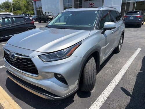 2024 Toyota Highlander Hybrid Platinum