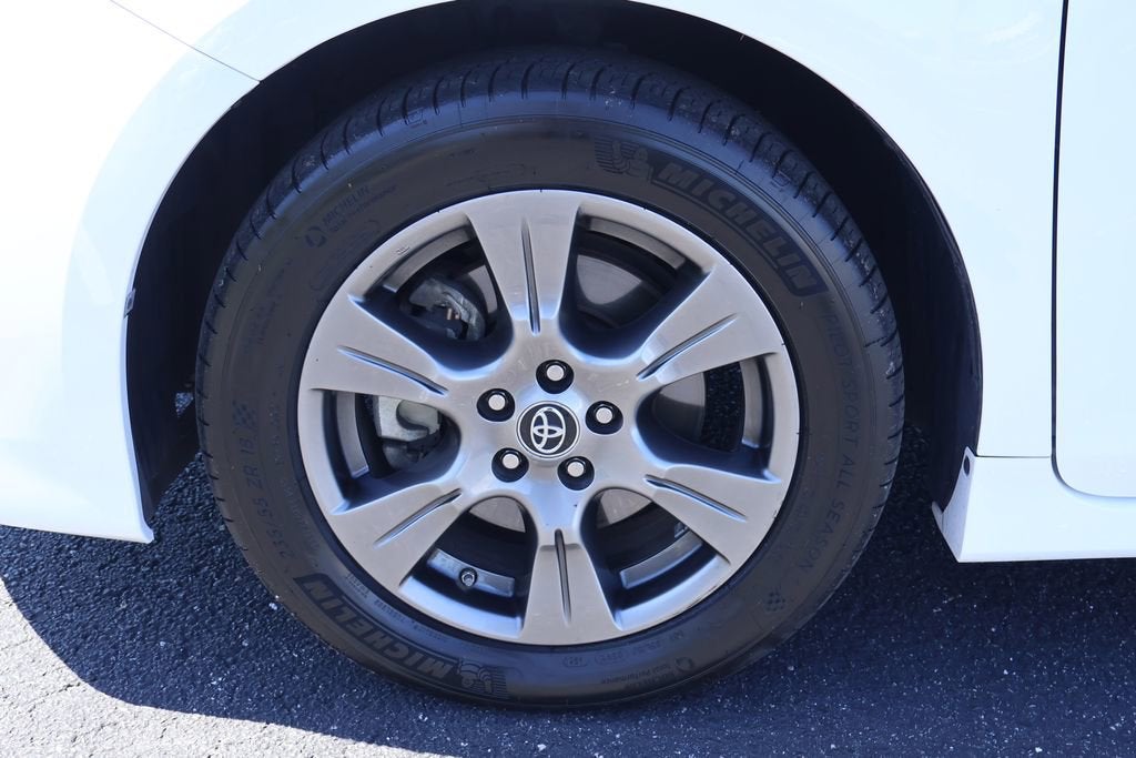 2019 Toyota Sienna SE