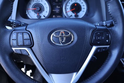 2019 Toyota Sienna SE