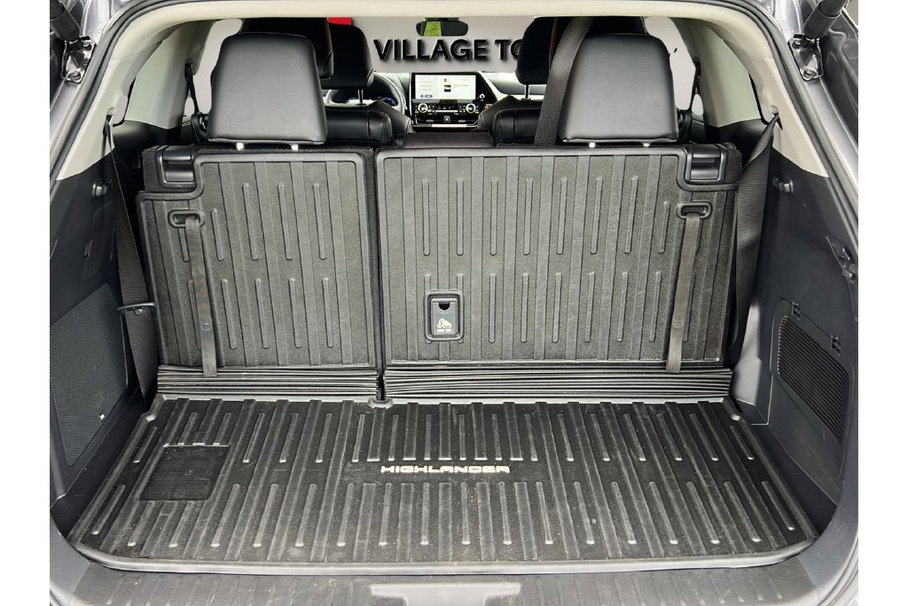 2025 Toyota Highlander LE