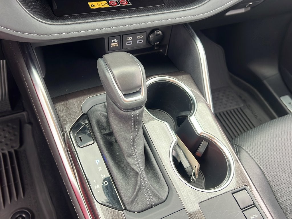 2025 Toyota Highlander LE