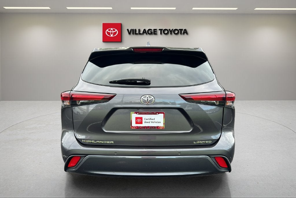 2025 Toyota Highlander LE