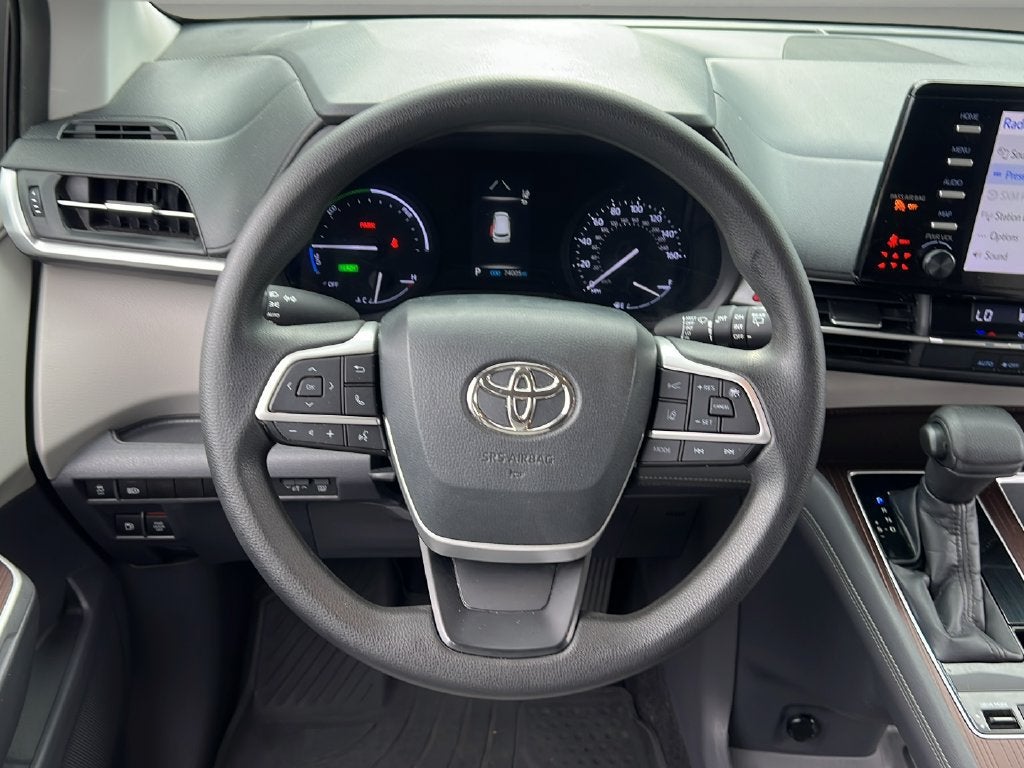 2021 Toyota Sienna LE