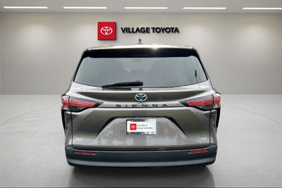 2021 Toyota Sienna LE
