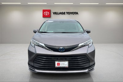 2021 Toyota Sienna LE