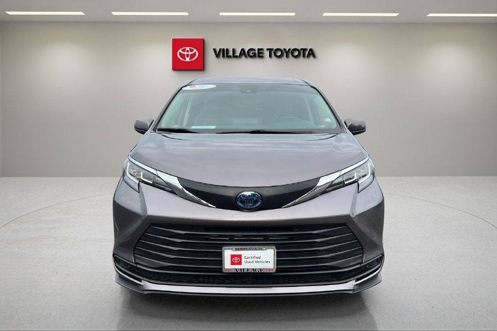 2021 Toyota Sienna LE