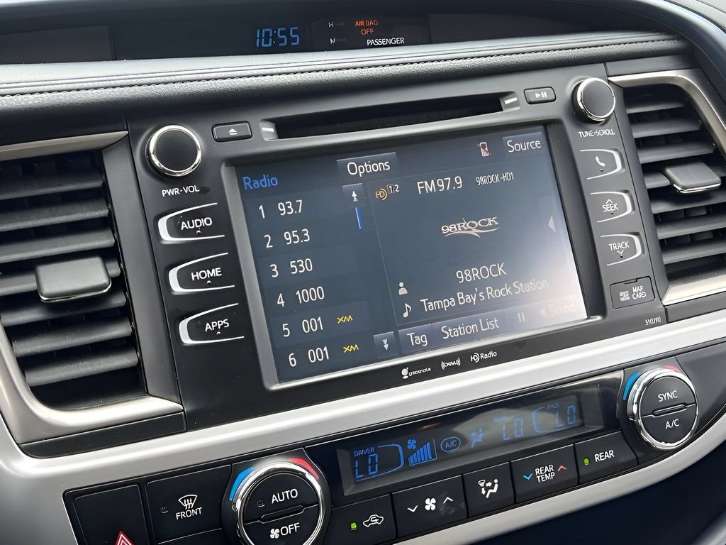 2019 Toyota Highlander SE