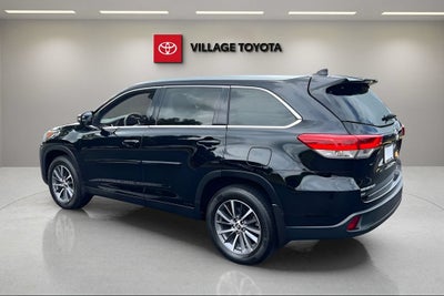 2019 Toyota Highlander SE