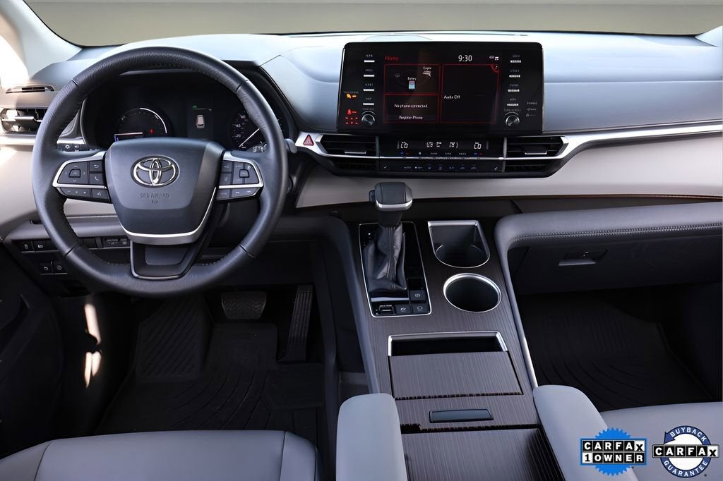 2023 Toyota Sienna XLE