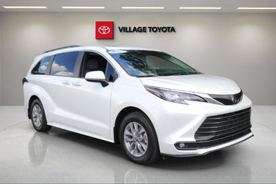 2026 Toyota Sienna XLE