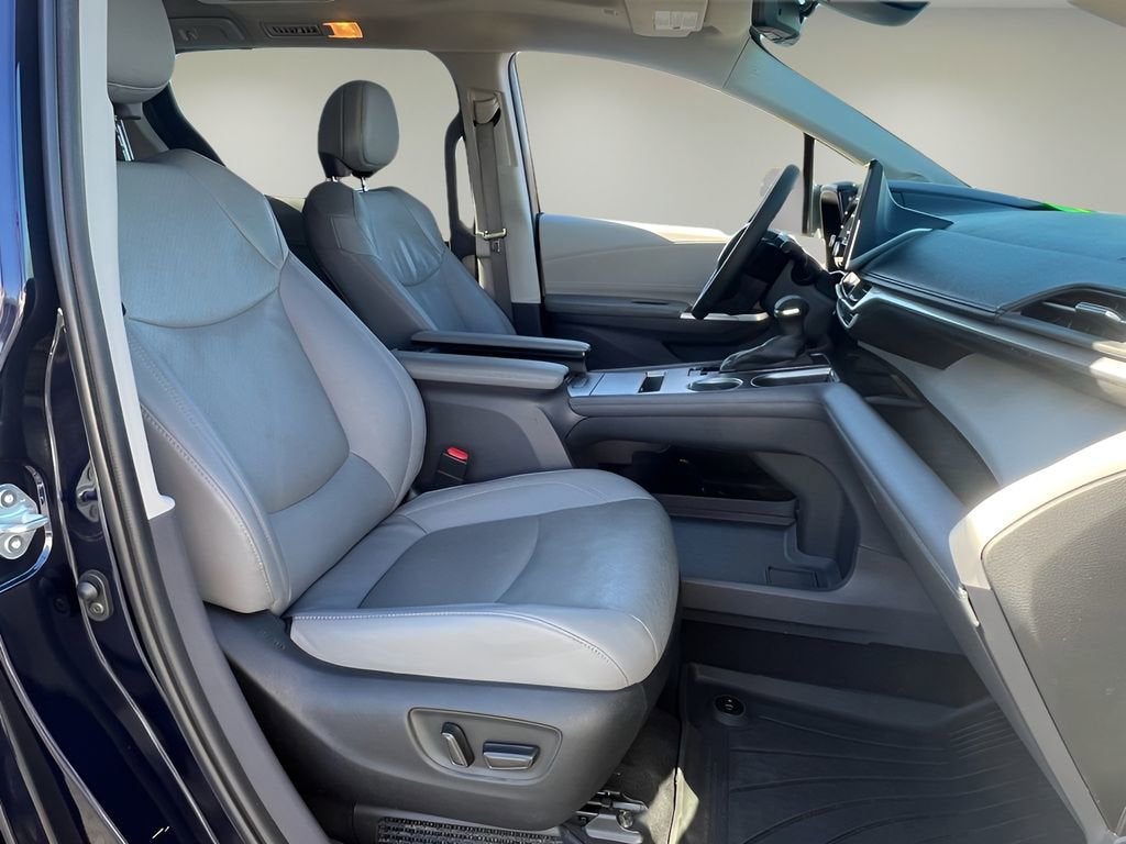 2022 Toyota Sienna Limited