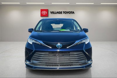 2022 Toyota Sienna Limited