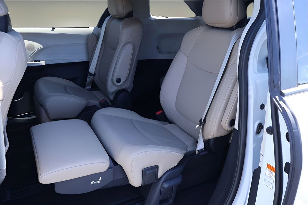2021 Toyota Sienna Limited
