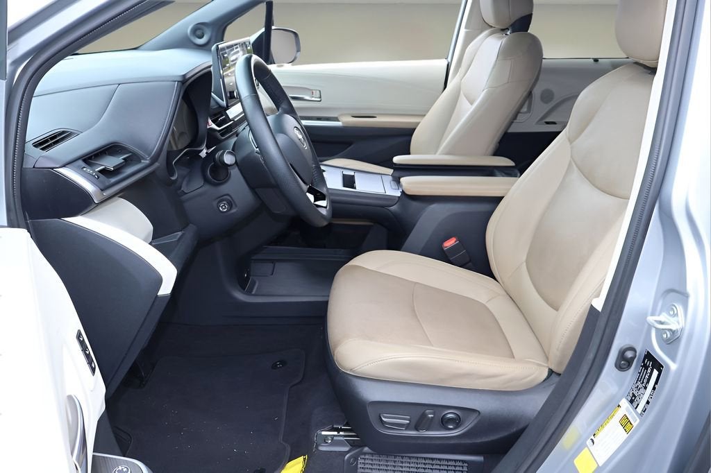 2022 Toyota Sienna Limited