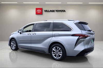 2022 Toyota Sienna Limited