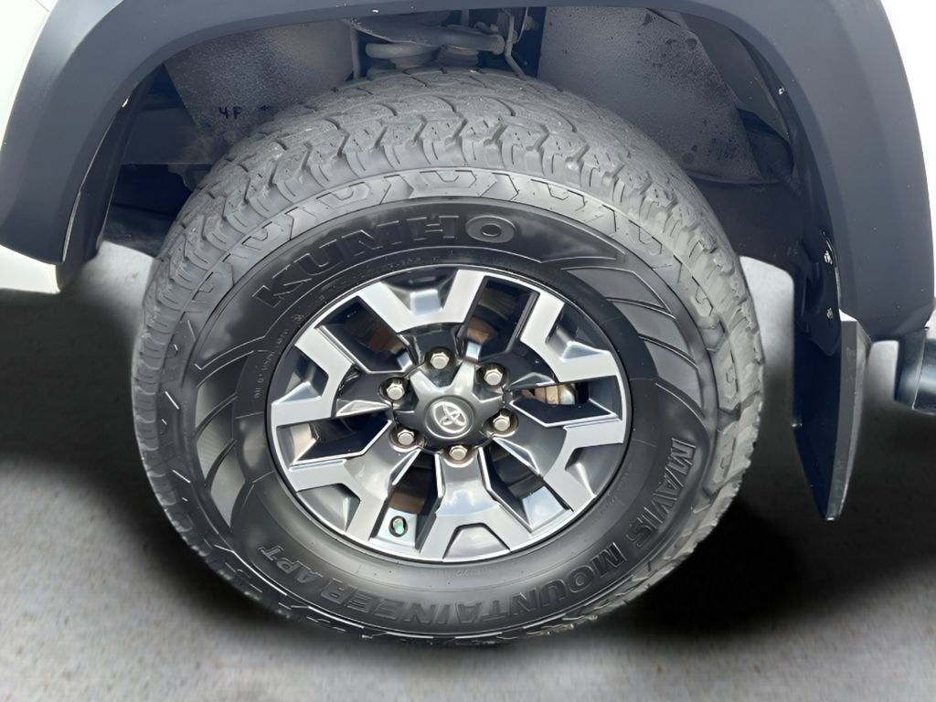 2017 Toyota Tacoma SR5