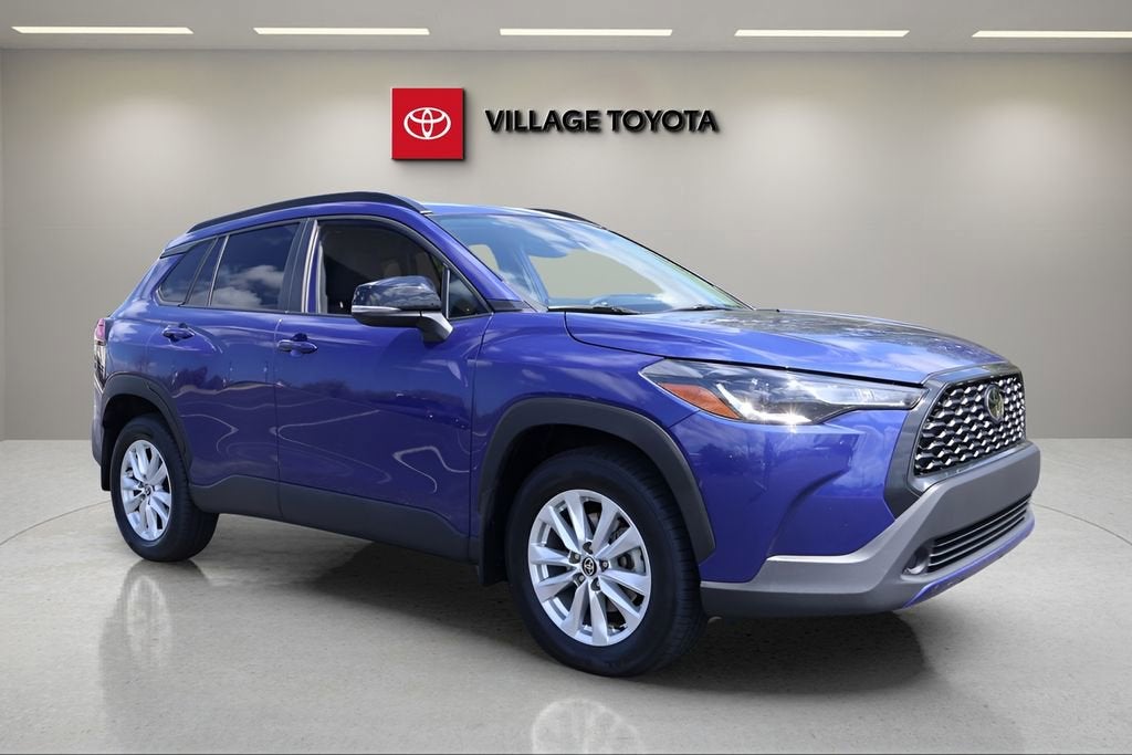 2025 Toyota Corolla Cross LE