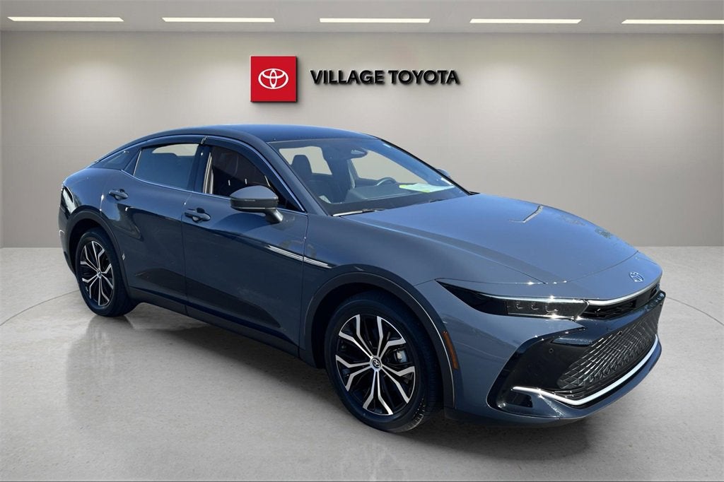 2025 Toyota Crown XLE