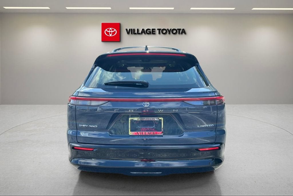 2026 Toyota Crown Signia XLE