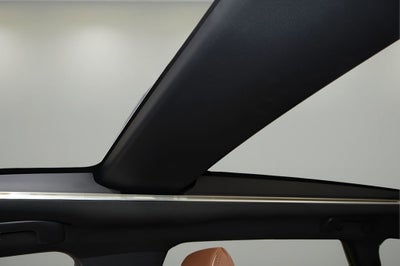 2025 Toyota Crown Signia XLE