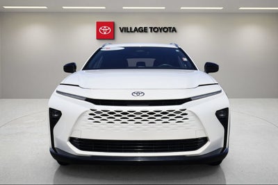 2025 Toyota Crown Signia XLE