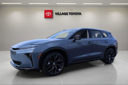 2025 Toyota Crown Signia XLE