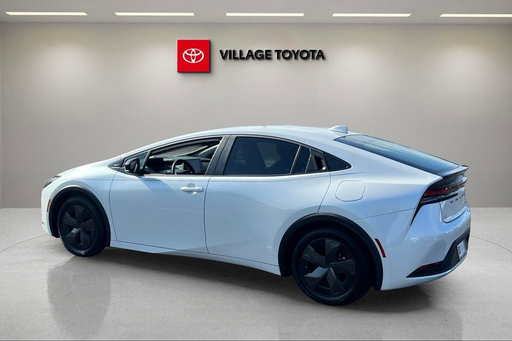 2024 Toyota Prius LE