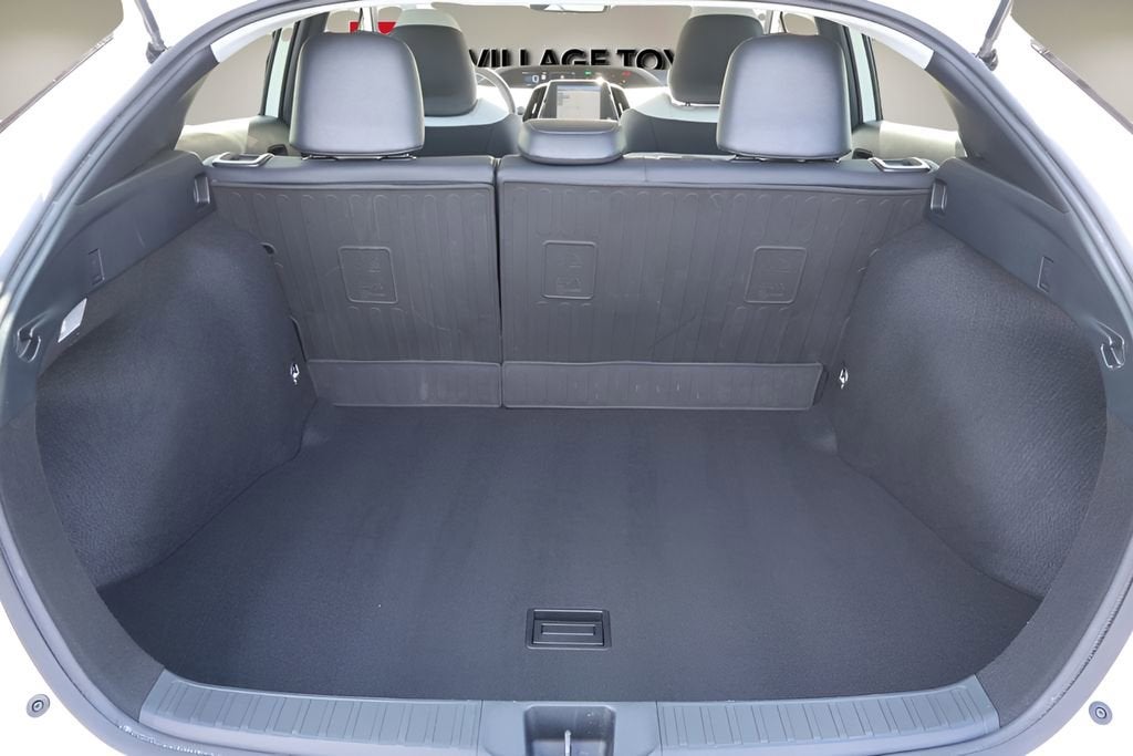 2021 Toyota Prius L Eco